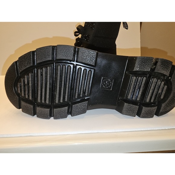 Dr. Martens Black Combat Boots Tall Lace-Up Size Women's 7 - Picture 10 of 12